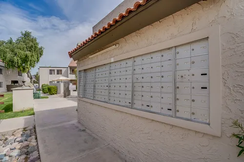 Shadow Bend Condominiums in Scottsdale, Arizona