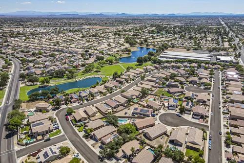 Kingswood Parke in Surprise, Arizona