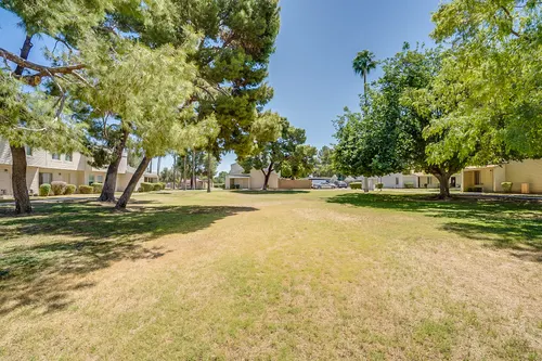 Park Premiere South Town Houses in Tempe, Arizona
