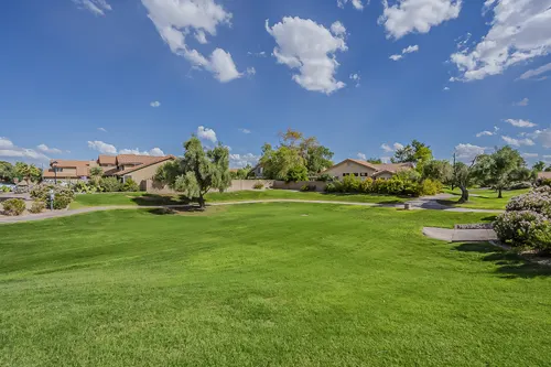 Warner Ranch Crossing in Tempe, Arizona