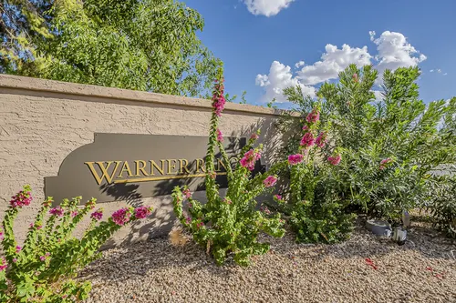 Warner Ranch Crossing in Tempe, Arizona