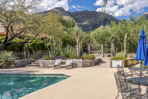 Las Ventanas in Tucson, Arizona
