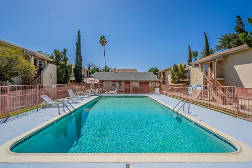 Los Colinas in Tucson, Arizona
