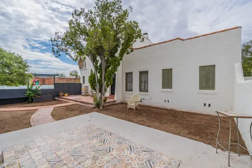 Royal Alvernon Condominiums in Tucson, Arizona