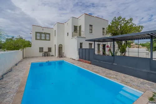 Royal Alvernon Condominiums in Tucson, Arizona