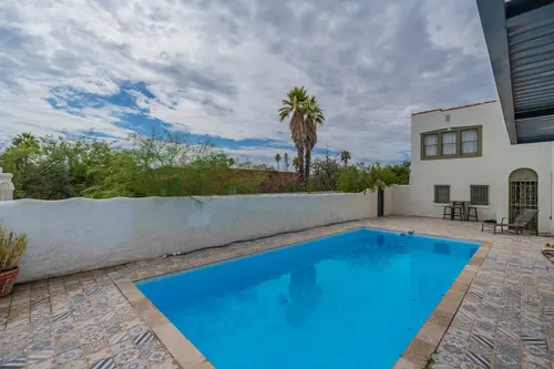 Royal Alvernon Condominiums in Tucson, Arizona