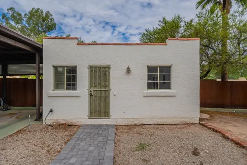 Royal Alvernon Condominiums in Tucson, Arizona