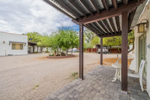 Royal Alvernon Condominiums in Tucson, Arizona