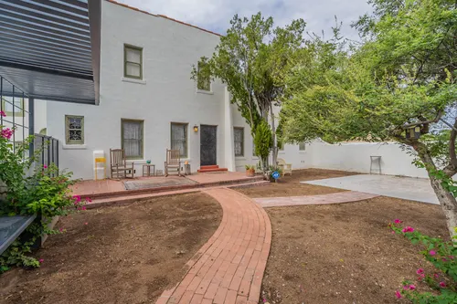 Royal Alvernon Condominiums in Tucson, Arizona