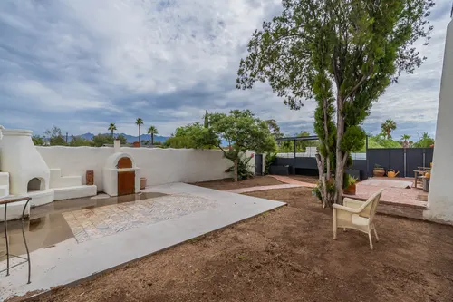 Royal Alvernon Condominiums in Tucson, Arizona