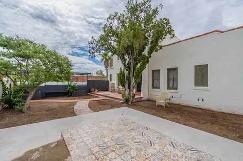 Royal Alvernon Condominiums in Tucson, Arizona