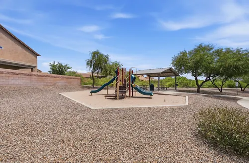 Vista Del Lago in Vail, Arizona